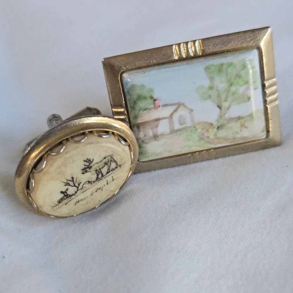VTG Cottage Deer Mismatched Cufflinks Gold Hand Painted Mens OS Mixed Unbranded